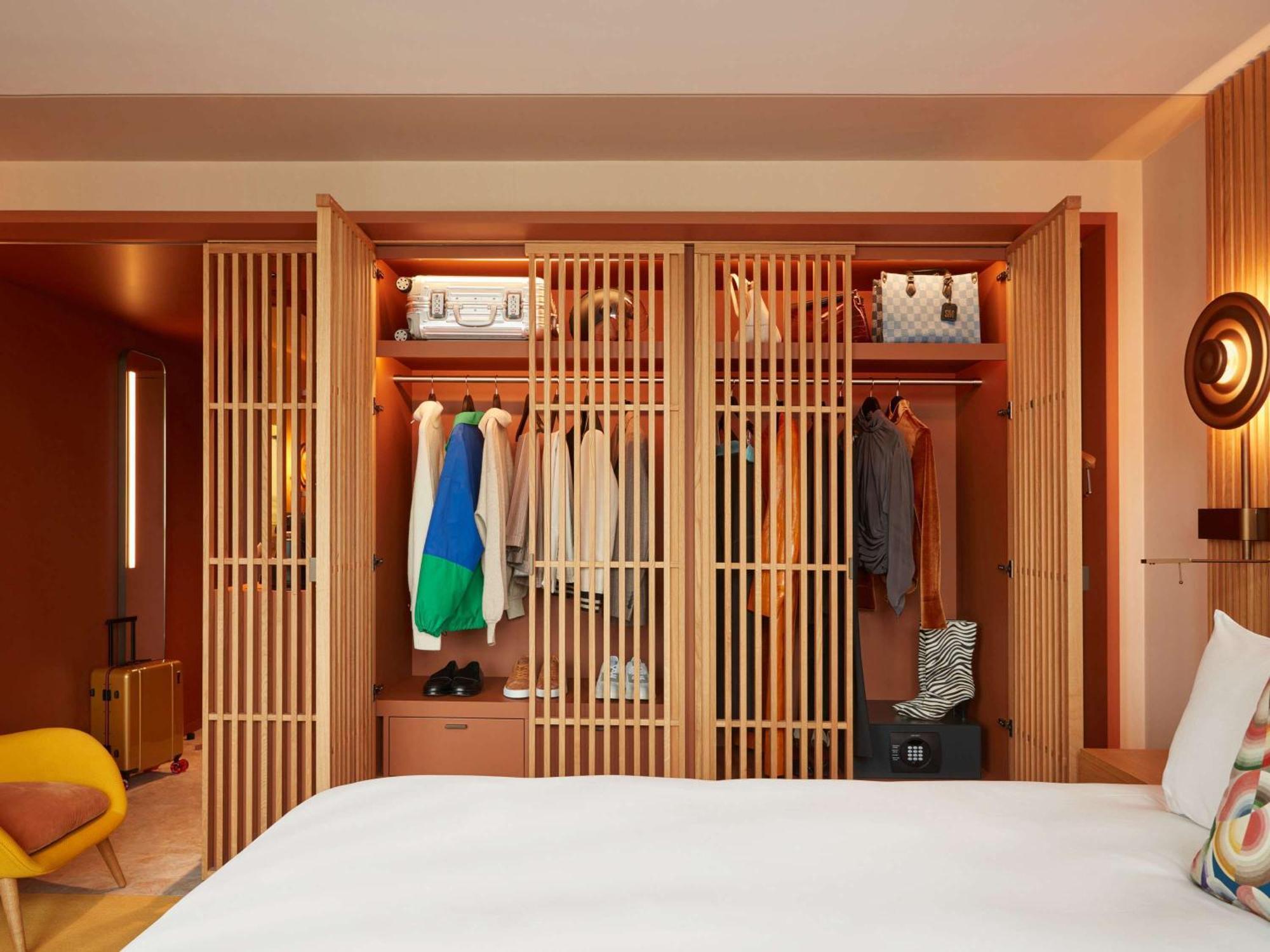 Hotel So 5*
